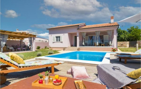 Beautiful Home In Vodnjan With Private Swimming Pool, Can Be Inside Or Outside